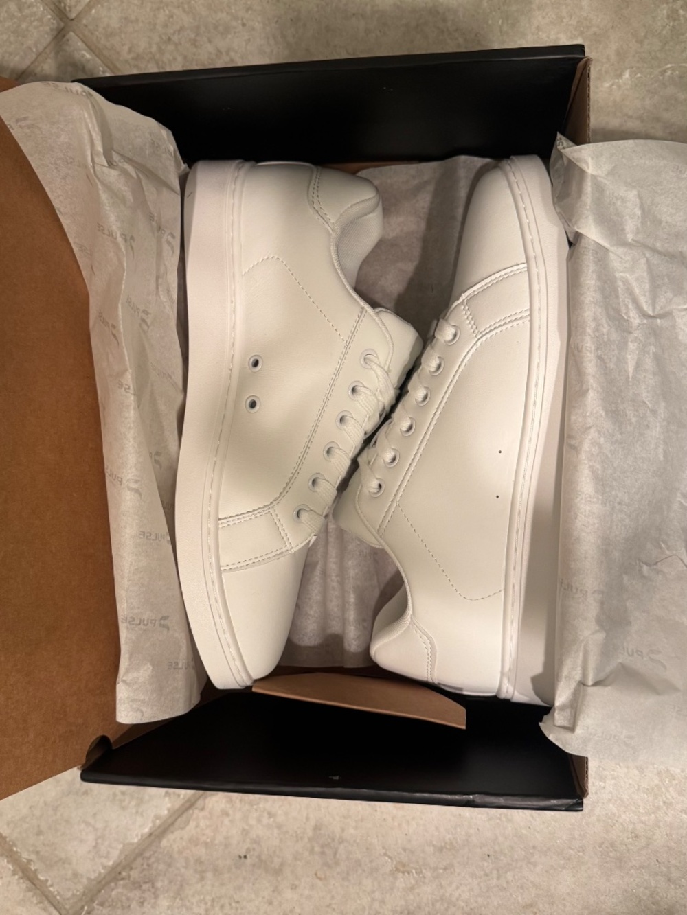 Pulse Dance Sneakers Low Top (White) - Picture 6 of 6